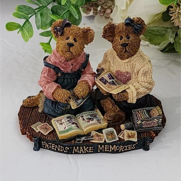 Boyds Bear Jen & Michelle Scrapbook Friends Figurine‎ The Bearstone Collection - Picture 1 of 5